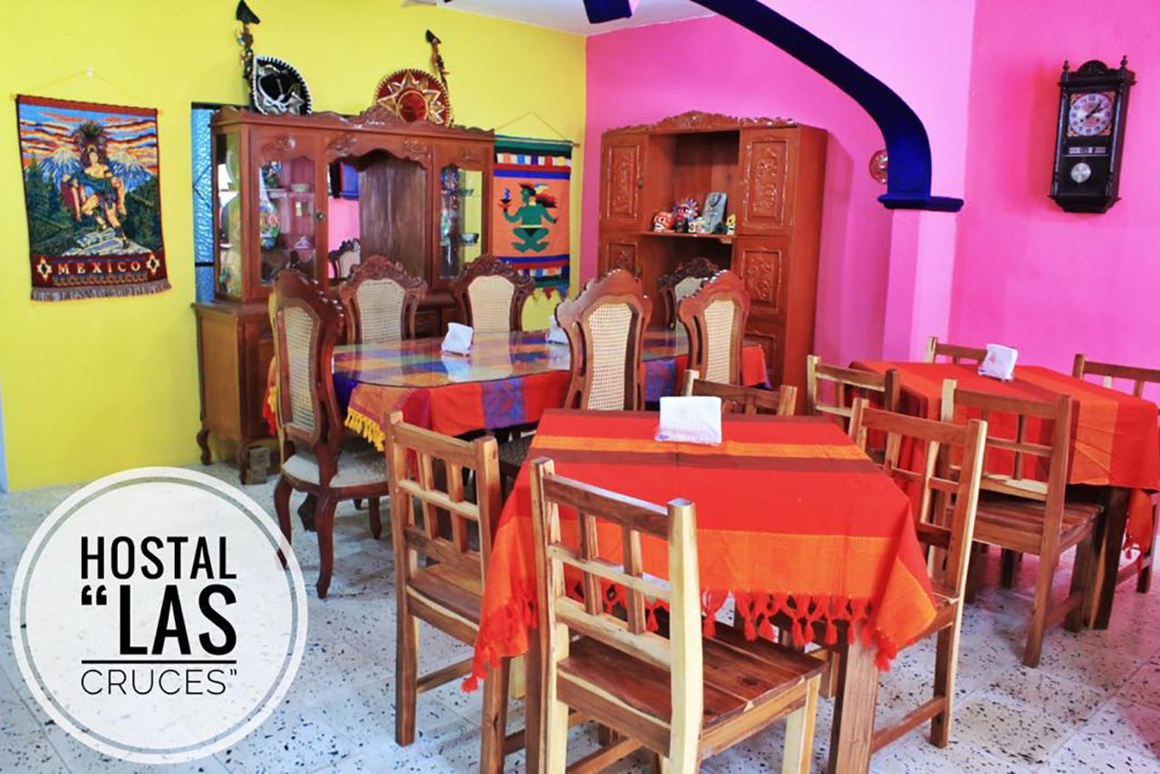 Hostal Las Cruces Valladolid  Exterior photo