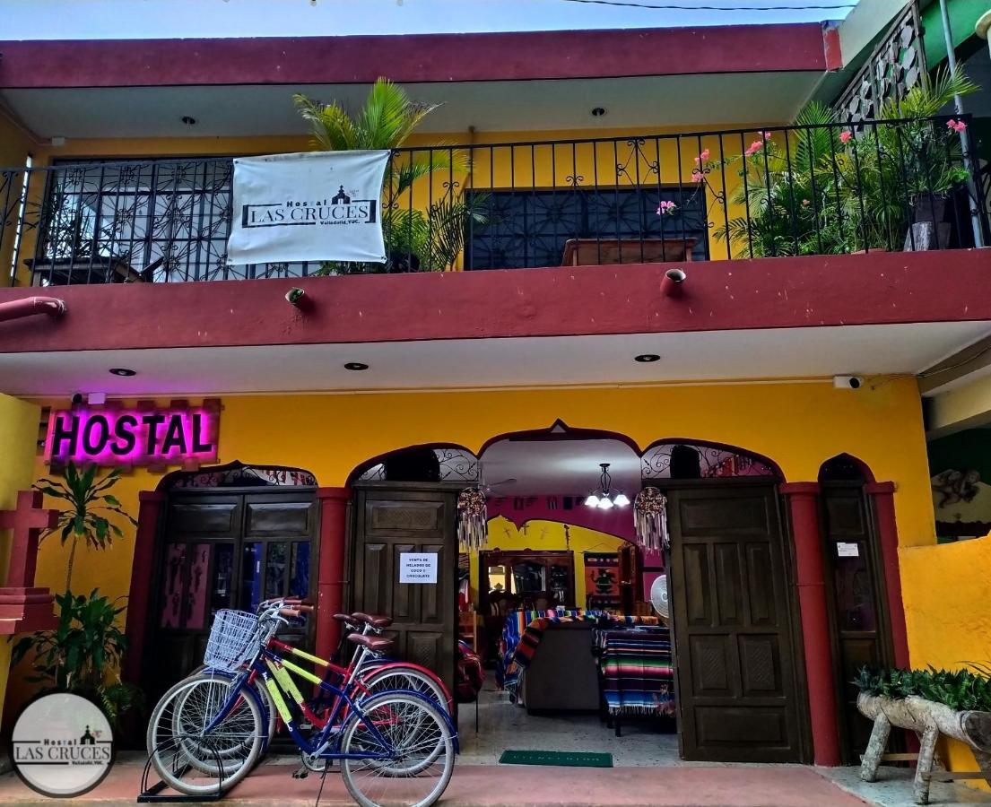 Hostal Las Cruces Valladolid  Exterior photo